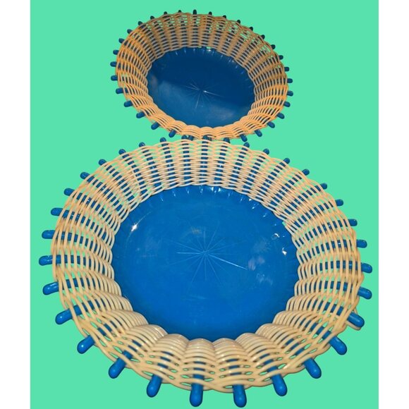 2 Blue White Woven Plastic Serving Baskets 60s MCM Atomic Star - Picture 2 of 10
